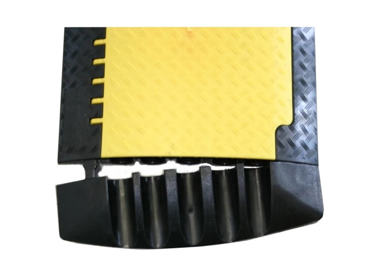 Defender XXL - End Ramp for 85500 Cable Crossover 5-channel 